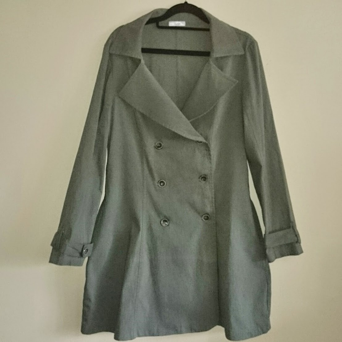 casaco-78-trench-coat-vestido-acinturado-com-botoes-4042 Patchoulee